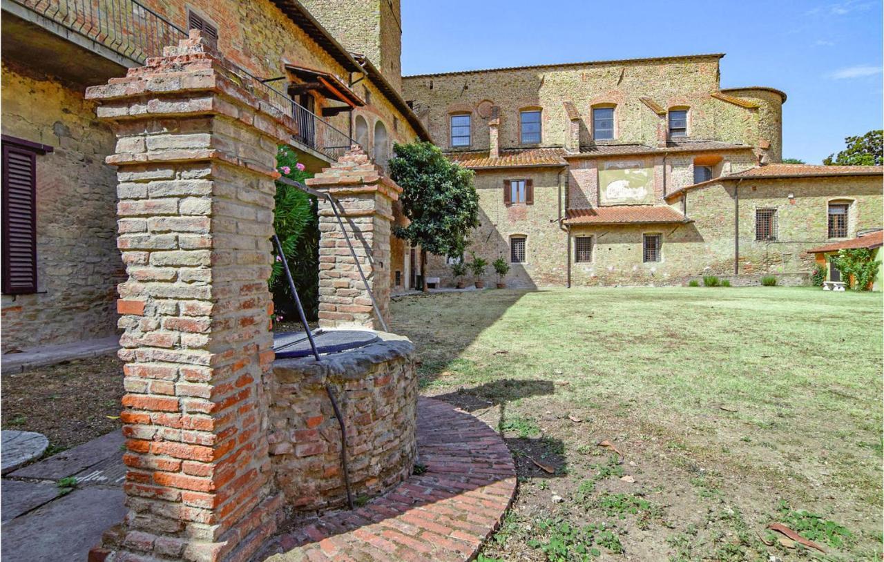 1 Bedroom Gorgeous Apartment In Ареццо Экстерьер фото