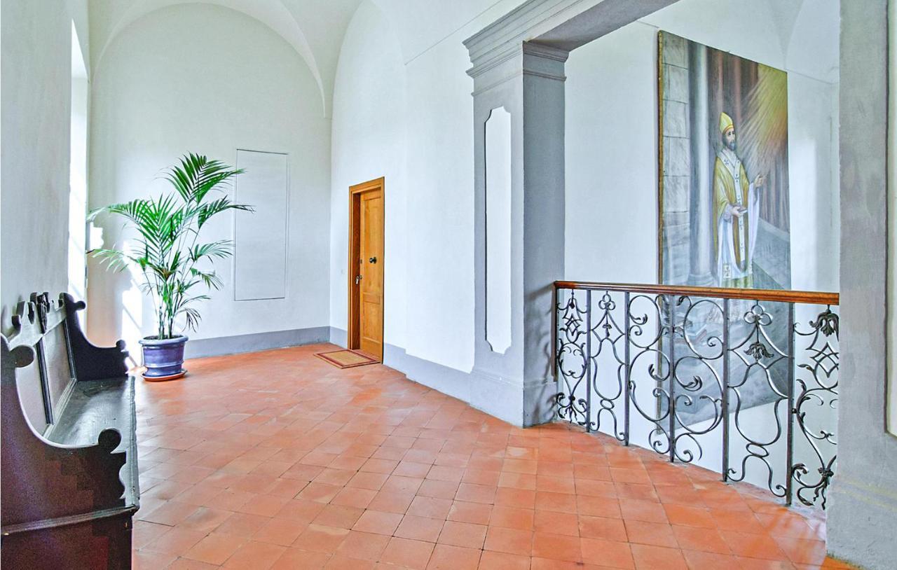 1 Bedroom Gorgeous Apartment In Ареццо Экстерьер фото