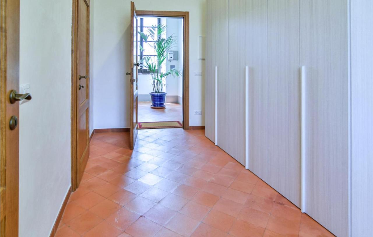 1 Bedroom Gorgeous Apartment In Ареццо Экстерьер фото