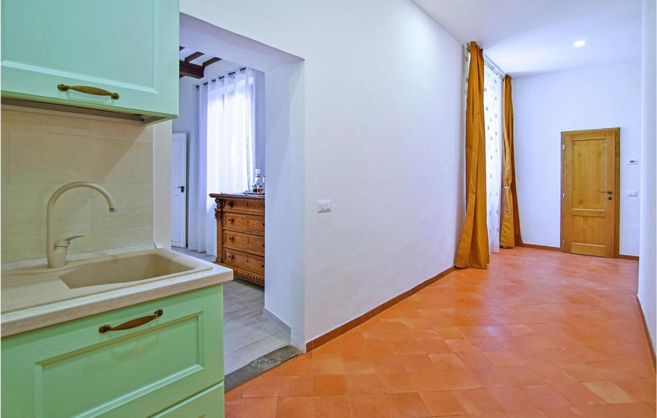 1 Bedroom Gorgeous Apartment In Ареццо Экстерьер фото